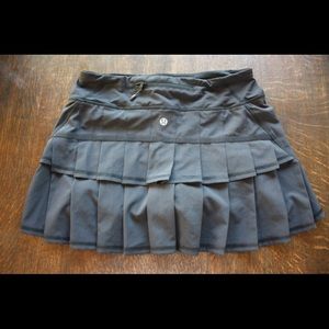 Lululemon skirt size 4